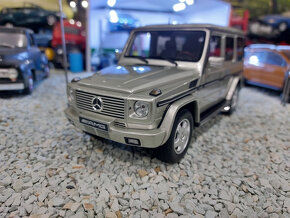 model auta Mercedes Benz G class 55 AMG Otto mobile 1:18 - 3