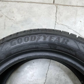 Zimné pneumatiky 195/55 R15 GOODYEAR DOT2216 - 3