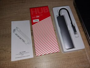 USB-C hub pre MacBook Air - 3x USB 3.1, HDMI, SD card - 3