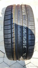 215/35 r18 letne - 3