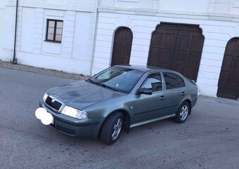 Škoda Octavia 1.6 benzín - 3