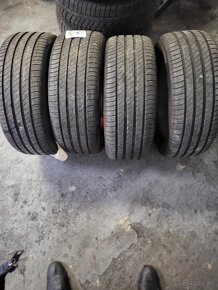 225/50 R17 - 3