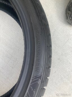 225/45R19 goodyear - 3