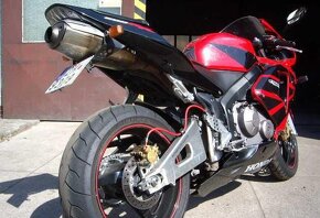 Honda CBR 600rr - 3