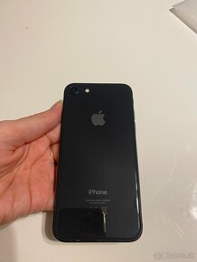 Predám Apple iPhone 8 64GB Black - 3