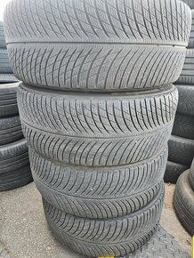 275/45 R20 - 3