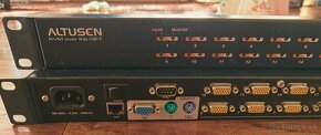 16 portový KVM switch - 3