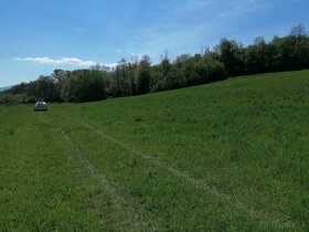 Veľmi pekný pozemok v obci Chocholná-Velčice 1189m2 - 3