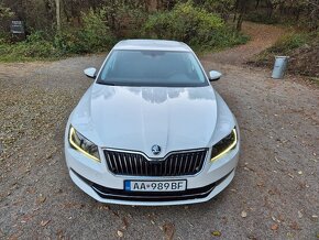 2019 Škoda superb 3 Android / apple car play - 3