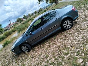 Peugeot 407 2.0HDI automat Predám vymením - 3