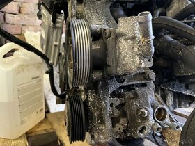 Servo pumpa  Audi a4 b8 2,0tdi - 3