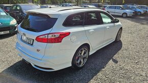 Ford Focus ST 2.0 184 kW Recaro, xenony, serviska naj.165tkm - 3