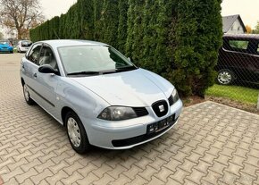 Seat Ibiza 1,4i/16V serviska , klimatiza benzín manuál 55 kw - 3