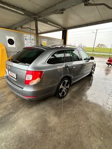 Škoda Superb 2010 - 3