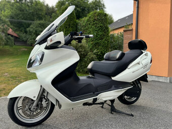 Suzuki Burgman 650 Executive - 3