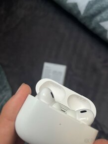 AirPods pro 2 - 3