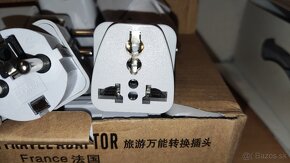 Univerzalny cestovny adapter 230V z US/UK na SK zasuvky - 3