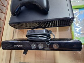 XBOX 360 S CONSOLE + kinect + hry - 3