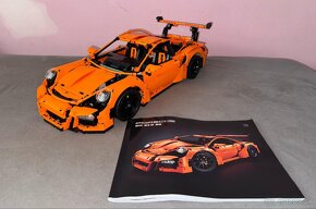 Lego Technic Porshe 42056 - 3