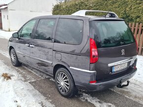 Peugeot 807 Facelift  Rok výroby 5/2010  2.0hdi 100kw  MT 6 - 3