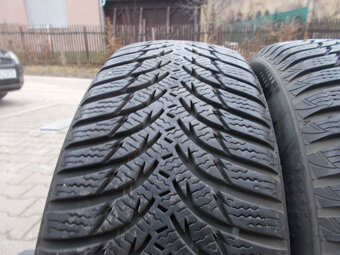 Pneumatiky Kumho 195/65R15 zimné 2ks - 3