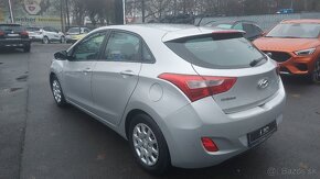 Hyundai i30 1.4 CRDi DOHC 16V Comfort - 3