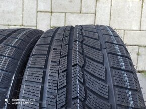 zimne pneu 235/45 R18 - 3