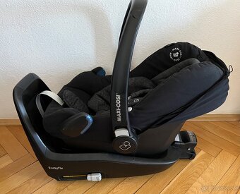 MaxiCosi Rock - vajíčko + isofix báza - 3