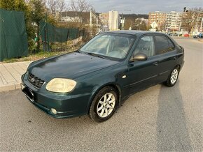 Hyundai Accent 1,4 benzin 185000km - 3