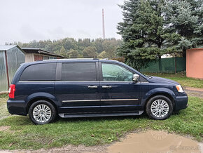 Lancia Voyager 2.8crdi Platinum r.v.2013,120kw 7 miestna - 3