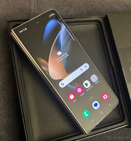 Samsung Galaxy Z fold 4 256GB - 3