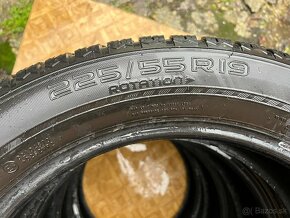 225/55 R19 zimné Nokian 6mm - 3