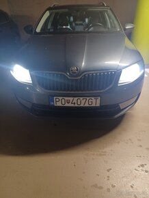 Škoda octavia combi  1.6 77kW 105 koní  AT/7 DSG - 3