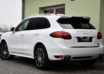 Porsche Cayenne S 4.2 V8 BOSE NEZ.TOP PANO AIR 281 kw - 3