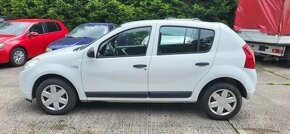 Dacia Sandero 1.4i 55 kW rok 2009 - 3