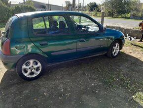 Renaut clio 1,4 - 3