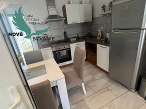 Dom 2x apartmán blízko mora v Chorvátsku na ostrove Vir - 3