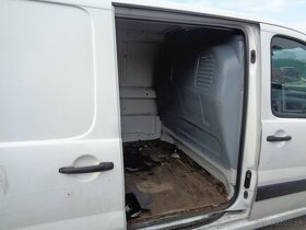 Fiat Scudo 2,0D 94kw multijet, rozpredám na náhradné diely - 3