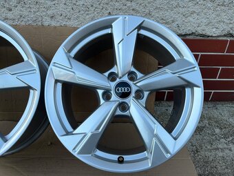 R18 originál Alu disky 5x112 Audi - 3