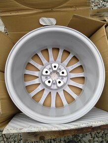 16" ALFA ROMEO,FIAT 100 % stav originál + pneu. - 3