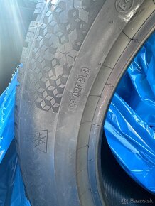 Continental 235/55 R18 - 3