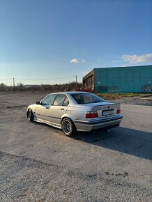 Bmw e36 1.8is - 3