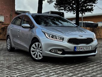 Kia Cee´d SW 1.6 CRDi EX/Gold - 3