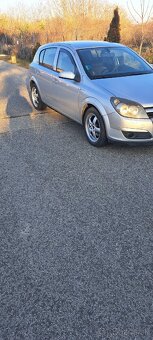 Opel astra h - 3