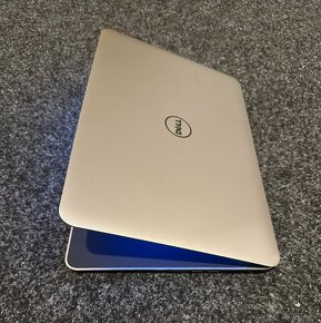 Dell XPS 9530 15,6" Touch-Screen Silver i7/16GB/512GB SSD - 3