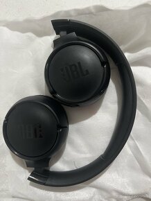 JBL TUNE520BT - 3