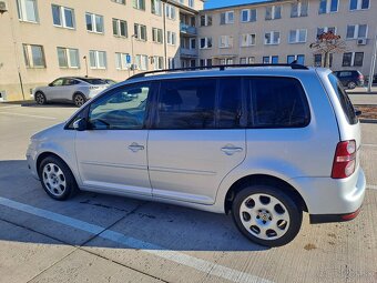 Volkswagen Touran 1.9 TDI BlueMotion Trendline - 3