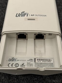 Predám UBiQUiTi UniFI AP Outdoor s POE adaptérom - 3