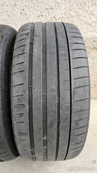 Predám 2ks letných pneu Michelin Pilot Sport 4 235/40 R19 - 3