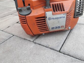 Husqvarna 235r - 3